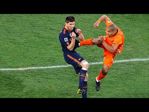 足球连心,天山两地绘,同心,米兰,MiLan,米兰注册网址,米兰app,米兰官网,米兰网站,米兰下载