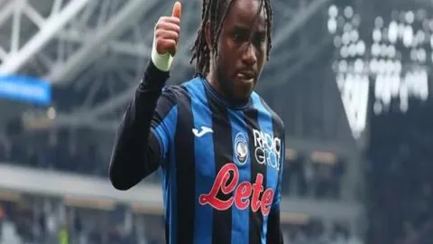 广州队逆袭中甲冲超关键战，仅以2分差距落后升级区